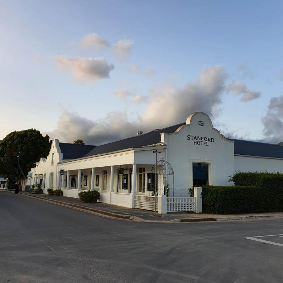 The Stanford Hotel Exterior foto